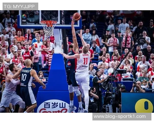 内线巨兽戈贝尔表现出色投篮罚球双双命中助球队争夺胜利